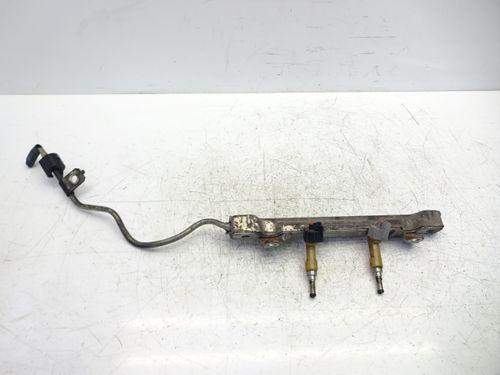 Barre d'injection pour Toyota Yaris P9 1,8 VVTi 2ZR-FE 23250-37010 2 buses manquantes