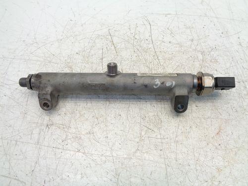 Tube Rail pour Porsche 4,2 D Diesel V8 CUD CUDC MCU.DC 057130089Q