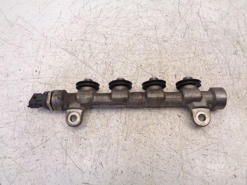 Rail-Rohr pour Nissan Navara NP300 D40 3,0 dCi V9X661 V9X 0445216037 8200880547