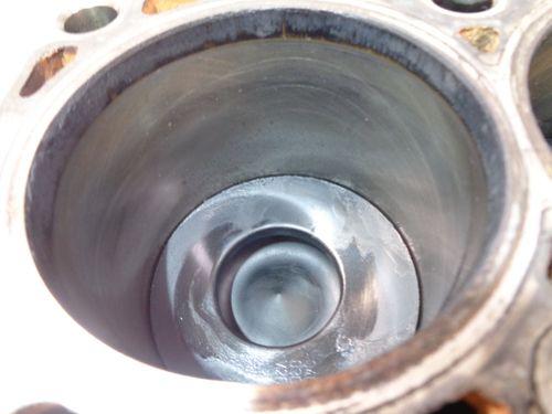 Bloc moteur vilebrequin Dodge Avenger 2,0 CRD Diesel ECD BYL 03G021AB
