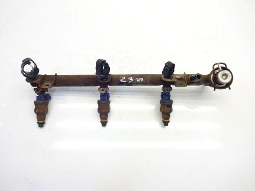 Einspritzleiste Leiste Düsen pour Porsche 2,7 Benzin M96.23 96.23 M96 0280150455