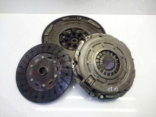 Kit d'embrayage volant bimasse pour Mercedes Benz 1,6 274.910 A2740300505