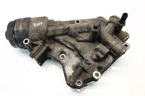 Boîtier de filtre à huile VW Touareg 7L 4,2 V8 AXQ 077115401L