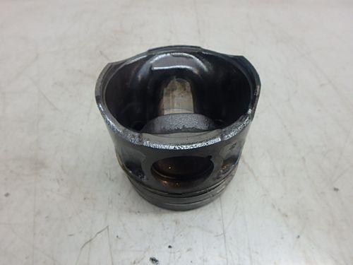 Piston Cadillac Opel Saab Vectra C 9-3 YS3F 1,9 CDTI Z19DTH