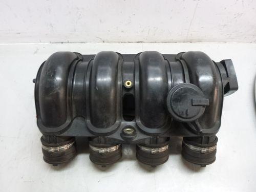 Collecteur d'admission Kia Grand Carnival III VQ 2,9 CRDi J3 DE272306