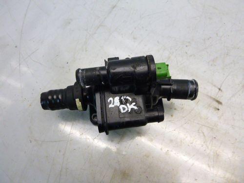 Boîtier thermostatique Citroën Peugeot C2 307 1,4 HDI 8HXDV4TD 9641522380 DE135174
