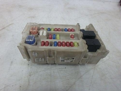 Boîte à fusibles Isuzu D-Max conduite à droite RHD 2,5 4JK1-TC