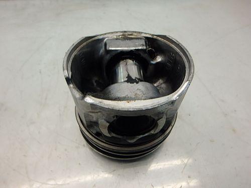 Kolben Citroen Peugeot C4 Xsara 206 307 1,6 HDi 9HY DV6TED4 DE148412