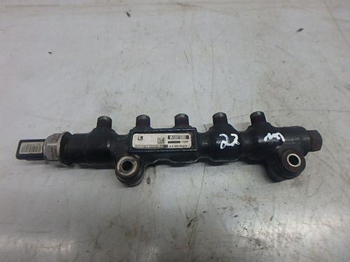 Rail pipe Citroen C3 I 1.4 16V HDi 8HY DV4TED4 9653073880