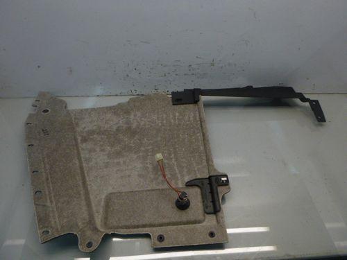 Habillage latéral VW Touareg 7LA 2,5 TDI BPE 7L6867038 DE127461
