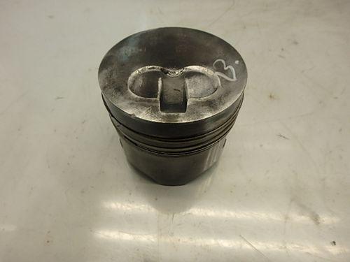 Piston Renault Kangoo D 65 Clio II 1,9 D F8Q632
