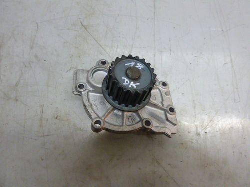 Pompe à eau Volvo XC70 II XC60 S60 II V60 2,4 Diesel D5244T15 31293456