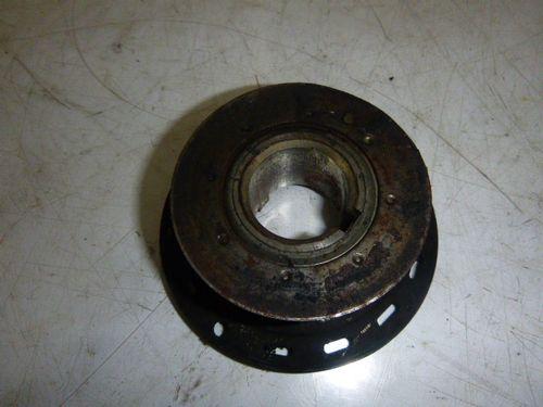 Roue dentée Citroën Peugeot Berlingo 207 307 308 Partner 1,6 HDI 9H02 9HX DV6ATED4