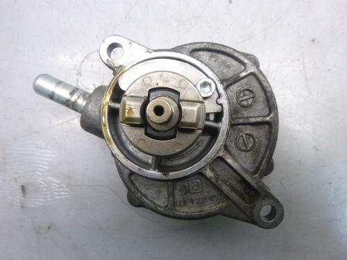 Unterdruckpumpe Mercedes Benz Sprinter 211 311 411 511 2,2 CDI 646.985 1231052