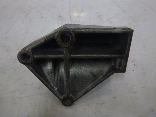 Support pour Nissan Almera Tino V10 Primera 1,8 16V essence QG18DE