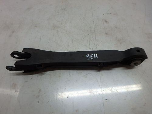 Support de bras de suspension arrière Mercedes C250 2,2 CDI 651.911 A2043521488