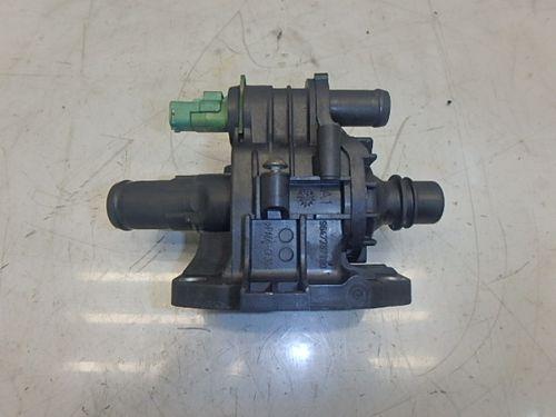 Boîtier thermostatique Ford C Max DM2 Focus 2 II DA 1.6 TDCi 109PS G8DB 9647767180
