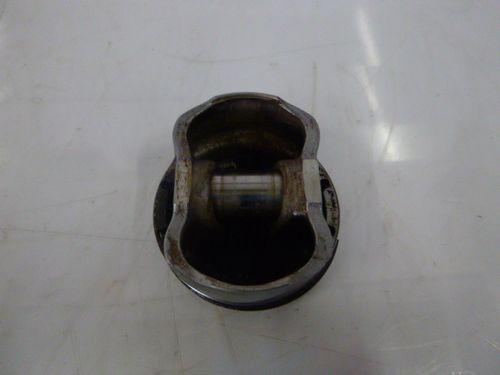 Piston Jaguar X-Type CF1 2,0 YB DE146943