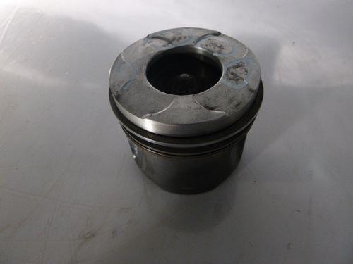 Piston Cadillac Opel Saab Vectra C YS3E 1,9 CDTI Z19DTH DE147138
