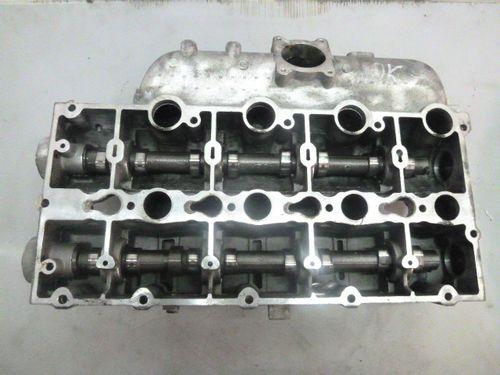 Couvercle de soupape avec arbre à cames LDV Maxus 2,5 Diesel R2516L 90132360F DE286119