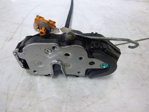 Serrure de verrouillage Chevrolet Cruze 2,0 CDI 120 KW Z20D1 13579522
