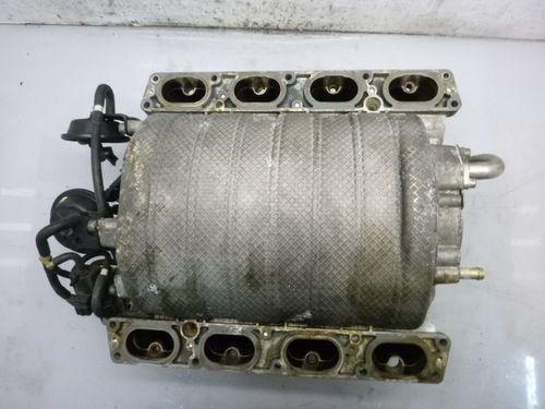 Pont d'admission Audi A8 S8 4D 4,2 essence AQH 077133185AS