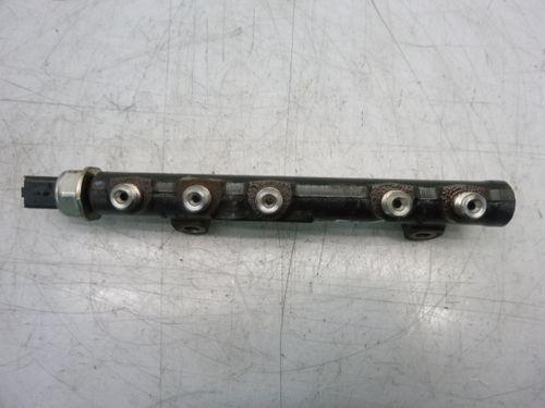 Rail-Rohr Citroën Peugeot 207 208 308 Partner 1,6 HDi D 9HP DE311521