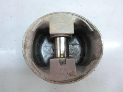 Piston Porsche 924 944 2,5 S M44.07 FR297187