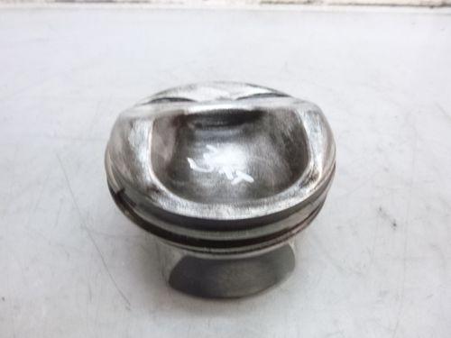 Piston Audi VW A3 Touran Golf V 1K 2,0 FSI AXW