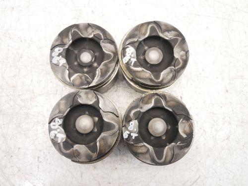 Piston pour Volvo S40 C30 V50 1,6 Diesel D4164T