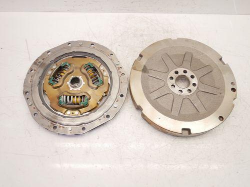 Volant pour Toyota 1,8 Hybrid Benzin 2ZR-FXE 2ZR 1F091543