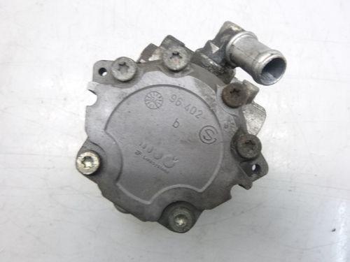 Pompe de direction assistée Audi A4 S4 8E 4,2 essence BBK 4F0145155B