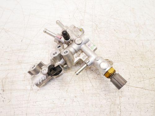 Tube Rail pour Mazda 2,2 D Diesel SHY4 SHY6 SH
