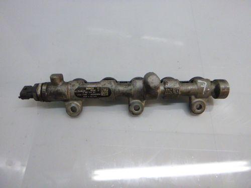 Rail-Rohr Opel Renault Renault Vivaro E7 Trafic II 2.0 dCi M9R786 0445214251 DE274823