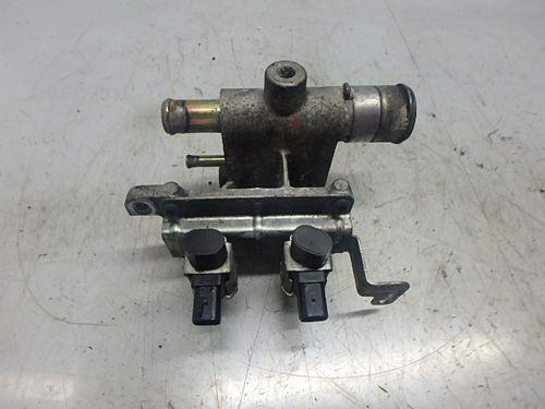 Boîtier thermostatique Ford Focus C-Max 1,8 essence 120 CV CSDA 1S7G-6K556-AH