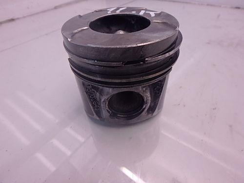 Kolben Fiat Lancia Doblo 188 Musa Ypsilon 1,3 JTD 188A9000 DE188406
