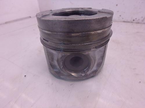 Piston Toyota Auris Avensis Corolla Rav 4 Verso 2,2 D4-D 2AD-FHV