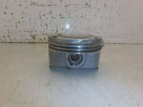 Piston Opel Astra J 1,6 B16XER DE211117