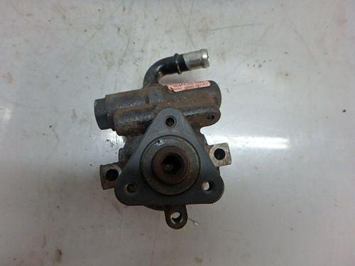 Pompe de direction assistée Rover MG 25 45 ZR 105 1,4 14K4F QVB000300
