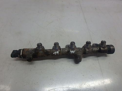 Tube de rail Opel Renault Vivaro FL EL 2,0 dCi CDTI M9R786 M9R 0445214251 DE224284