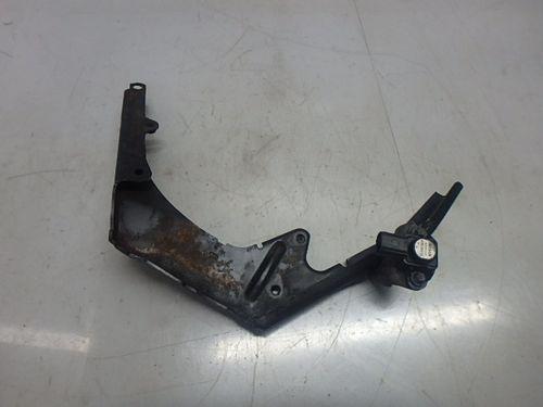 Halter Halterung Mercedes Benz S203 C220 2,2 CDI 646.963 A6110900427 DE225714