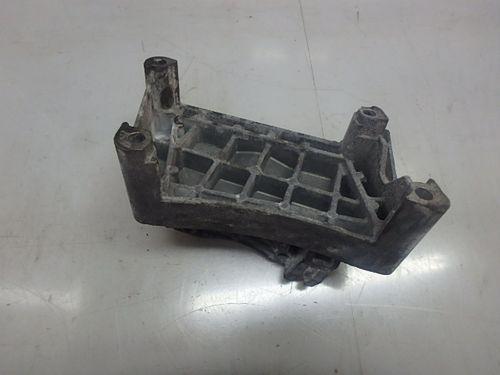 Halter Halterung Opel Suzuki Splash Swift MZ 1,3 CDTI Z13DTJ 55199250 DE226617