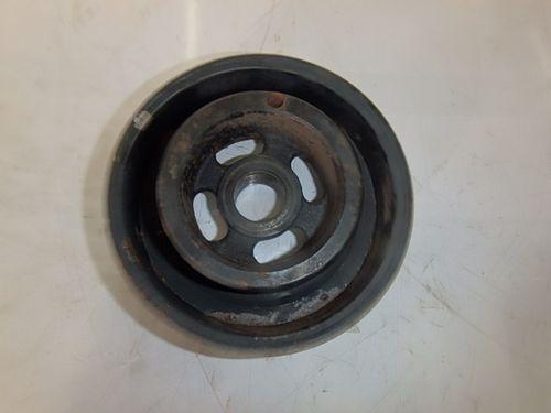 Poulie Ford Fiesta 6 VI 1,4 Duratec 16V SPJC SPJA DE101095