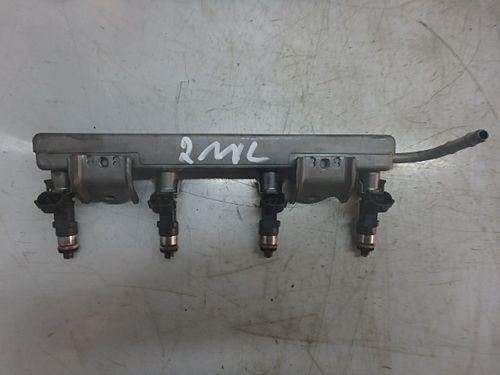 Barre d'injection pour Nissan Micra III K12 1,2 16V CR12DE DE104114