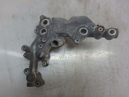 Boîtier de thermostat Toyota Auris Avensis T25 Rav 4 Verso 2,0 D 1AD-FTV DE103972