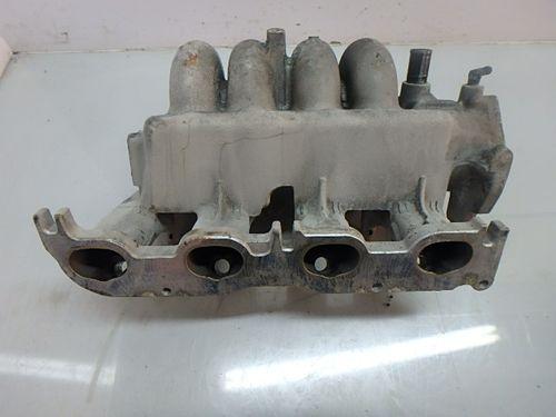 Collecteur d'admission Volvo S40 I VS V40 VW 1,8 B4184S 8627895 DE107924