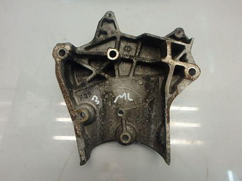 Support d'unité de puissance Opel Saab Astra C Zafira B 9-3 YS3F 1,9 CDTI Z19DT 55192649