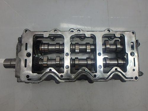 Couvercle de soupape avec arbre à cames Saab 9-5 YS3E 3,0 V6t Diesel B308E D308L DE242785