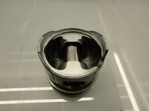 Piston Citroën Peugeot Jumper 244 Boxer 244 2,0 HDi RHV DW10TD