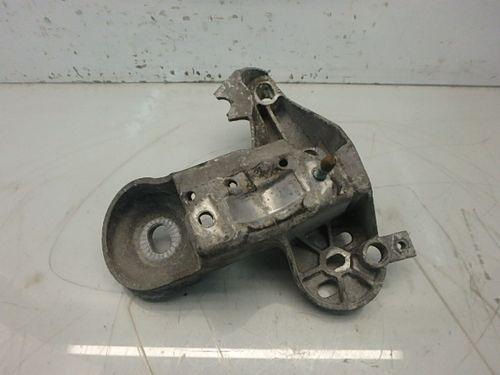 Support moteur Audi VW A4 B5 A6 C5 Bora Golf Passat 1,9 TDI AJM 4B0199352B